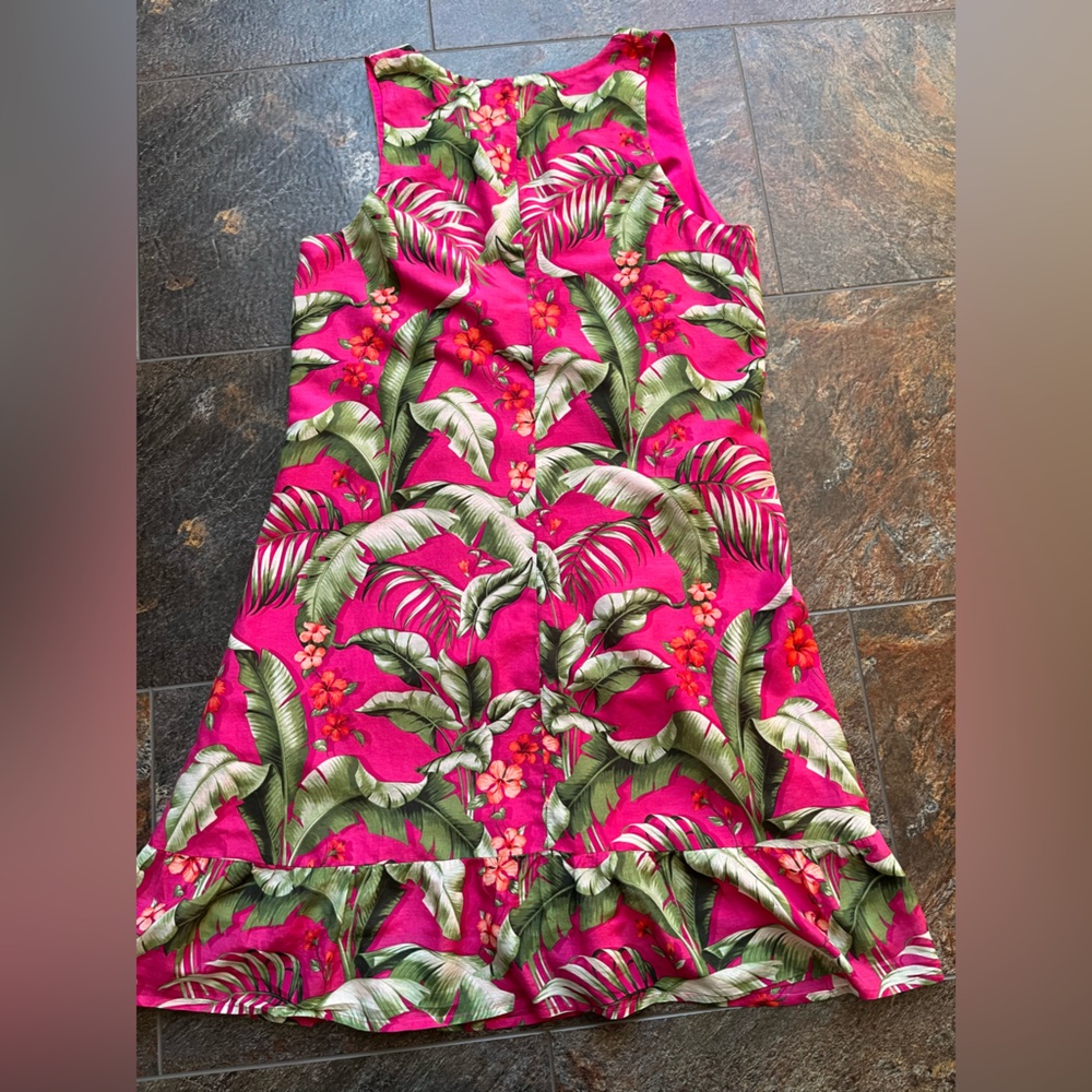 Tommy Bahama Fushia pink tropical palm leaf floral v neck shift dress. Medium - Picture 6 of 14